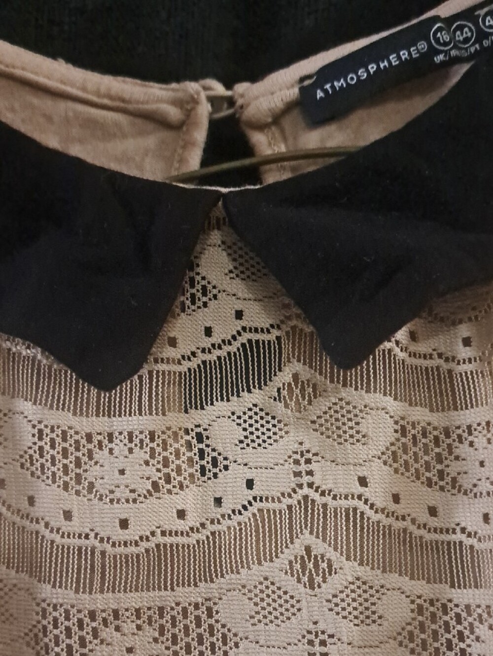 Atmosphere Cream Lace Top with Black Peter Pan Collar - Picture 3 of 8